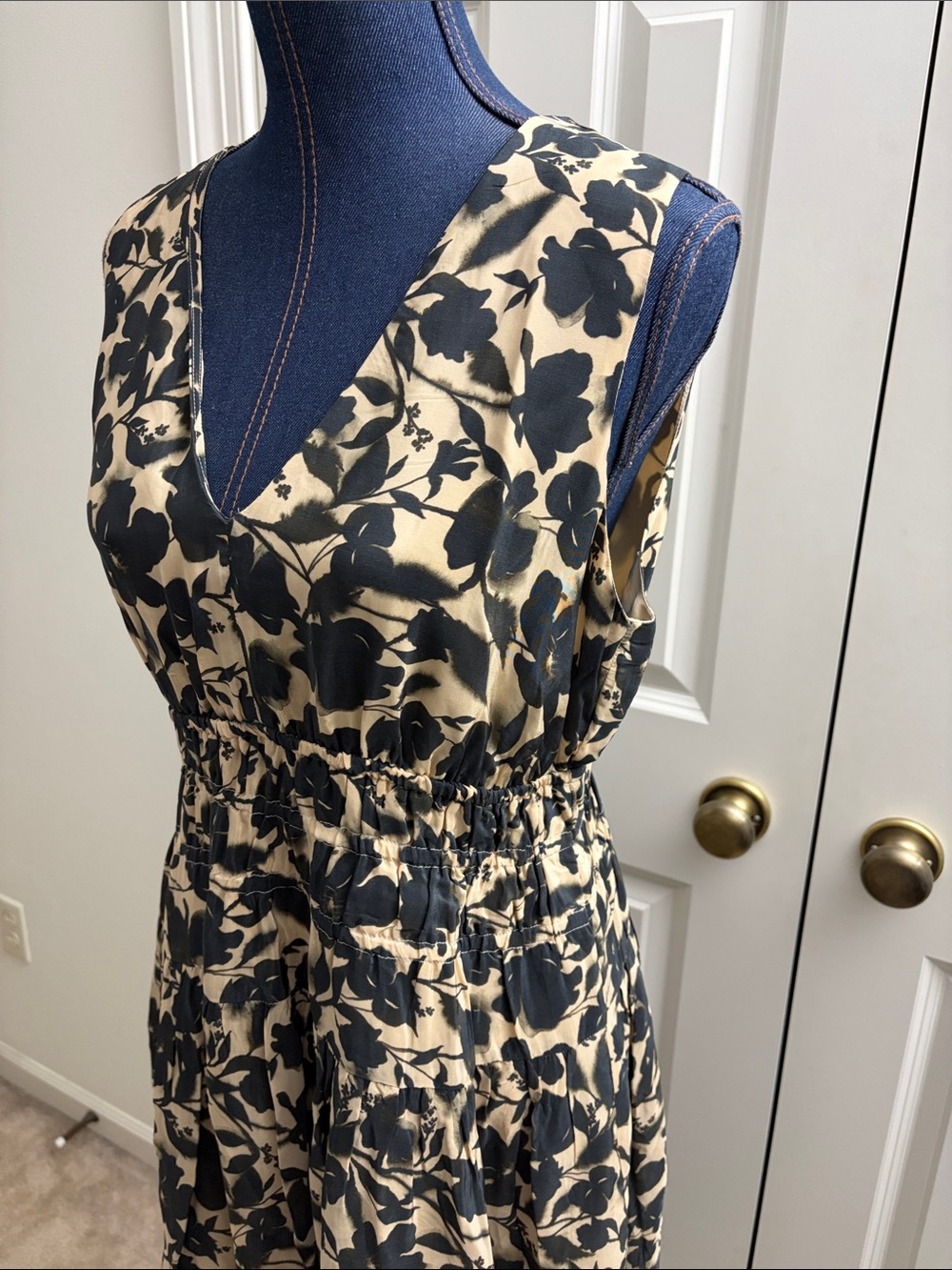 J Crew hyacinth midi dress in crepe de chine NWOT - Picture 4 of 7